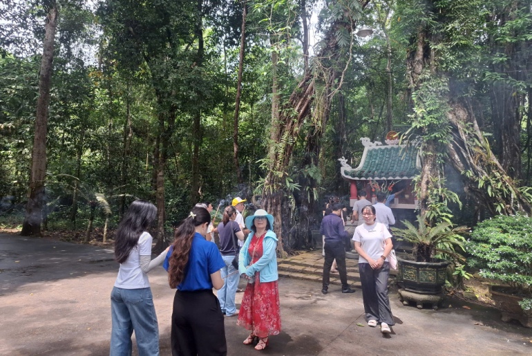 Hành Trình Về Nguồn Cùng Đảng Bộ Ban BTGP Mặt Bằng Thành Phố Thủ Đức