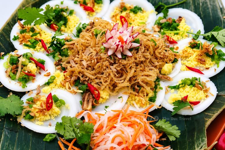Vì Sao Bánh Bèo Bì Chợ Búng Hấp Dẫn Du Khách?