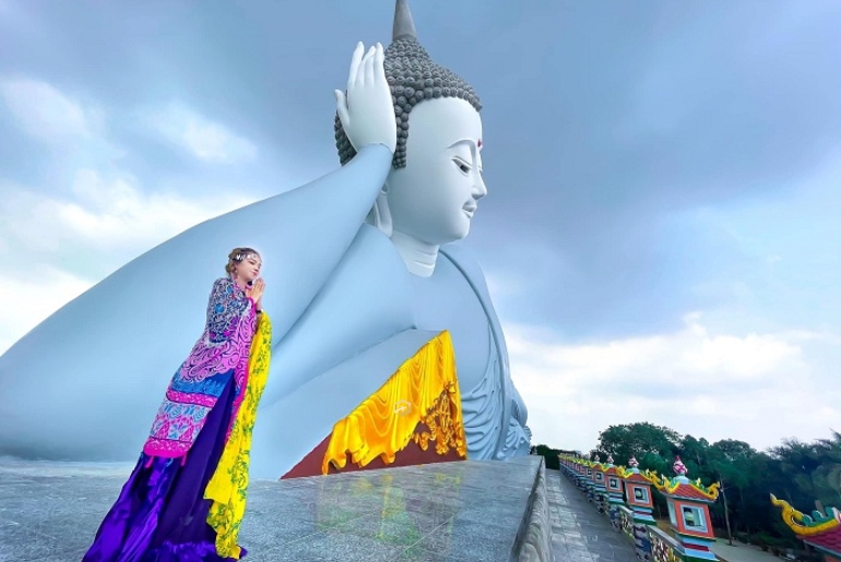 Chùa Som Rong - Chùa Phật nằm có kiến trúc độc đáo tại Sóc Trăng