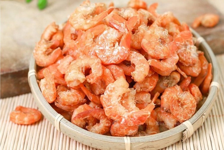 Hương Vị Biển Hồ Gói Trọn Trong Từng Con Tôm Khô